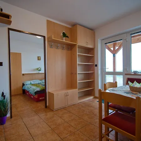 Apartment Drevarska Benecko